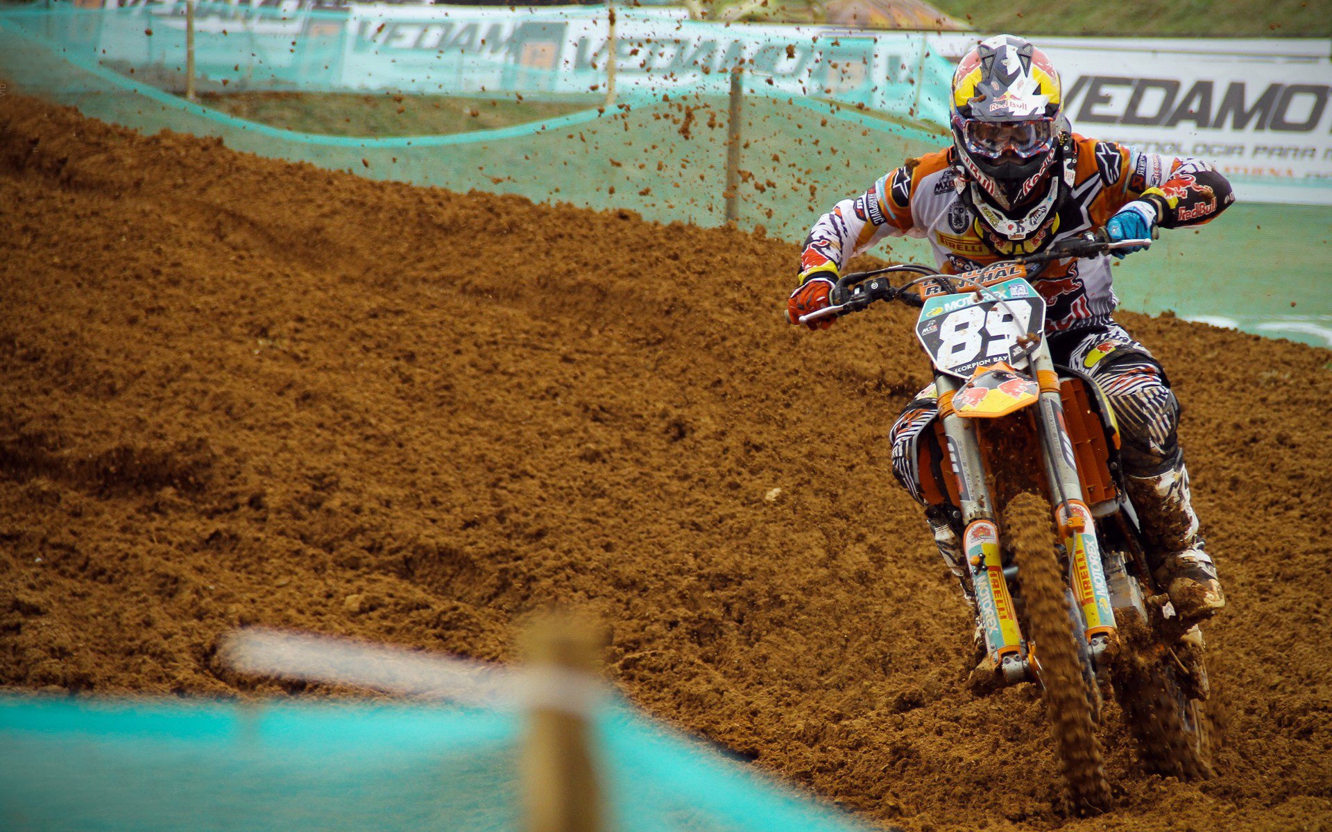 楚阿梅尼一锤定音,玻利维亚末节奇迹逆转苏格兰